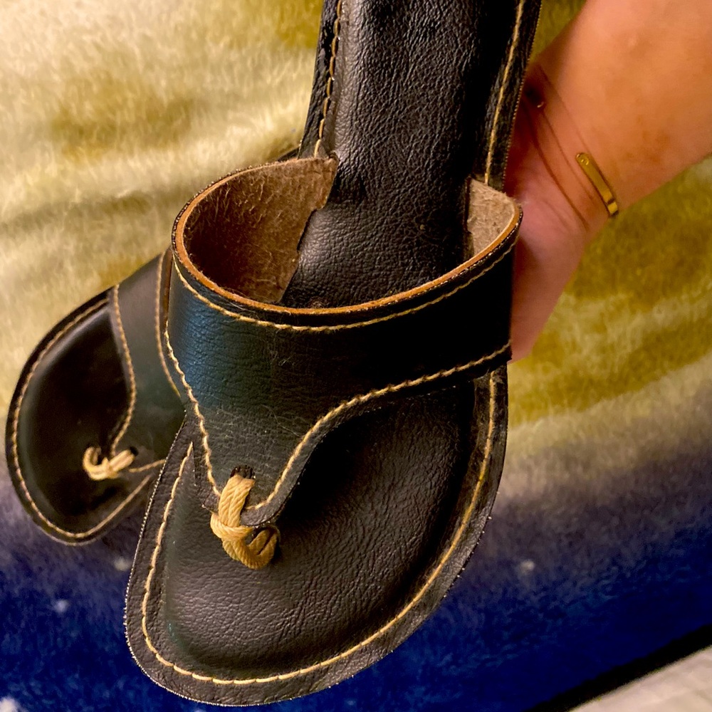 Size 8 Leather sandals